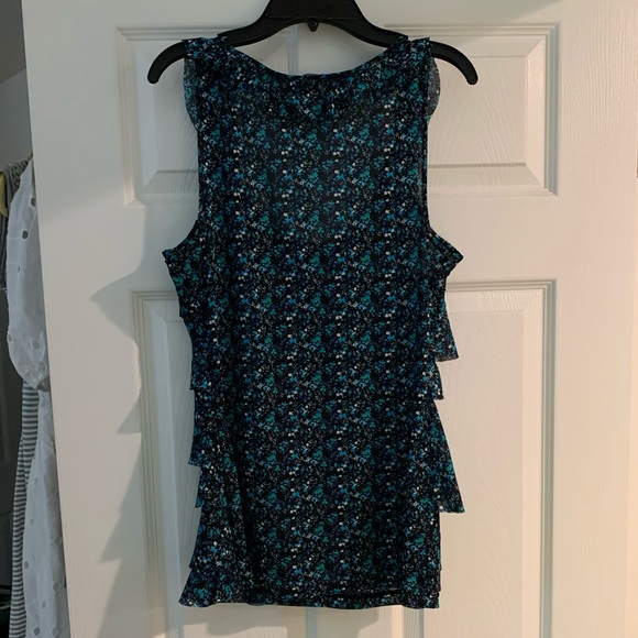 EXPRESS | Floral Tiered Tank Top - Picture 2 of 7